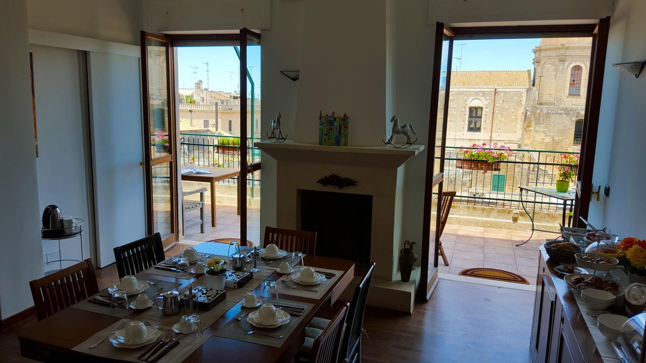 Attico Barocco Acomodação com café da manhã Lecce Exterior foto
