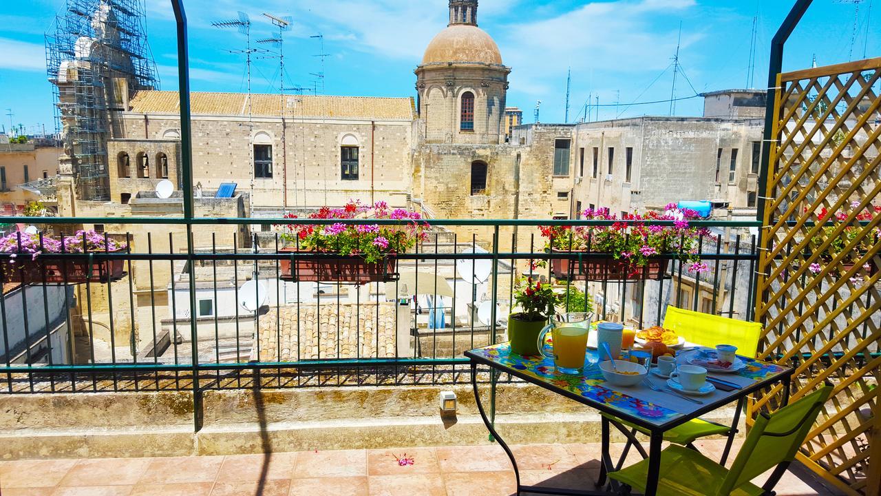 Attico Barocco Acomodação com café da manhã Lecce Exterior foto